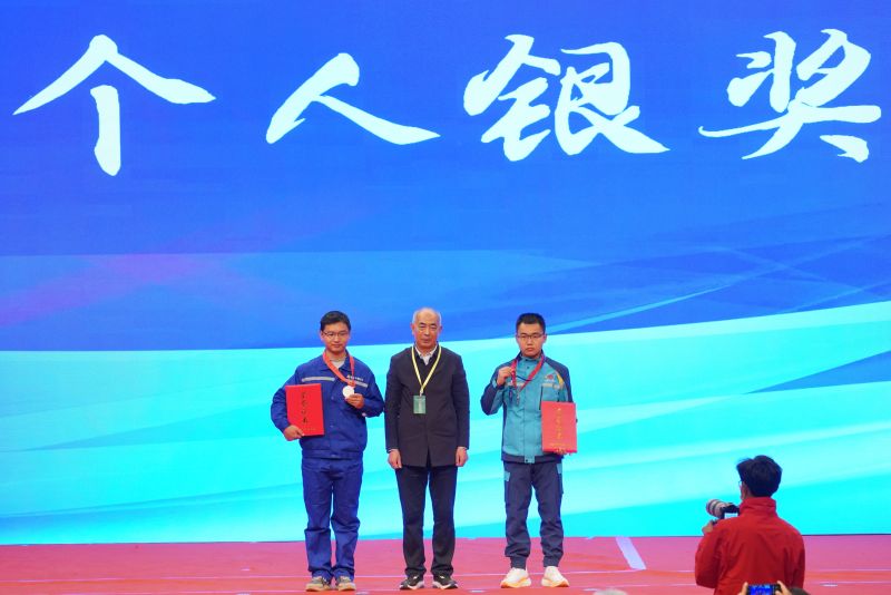 8bec93a1f78bc8b08a223de316640e3