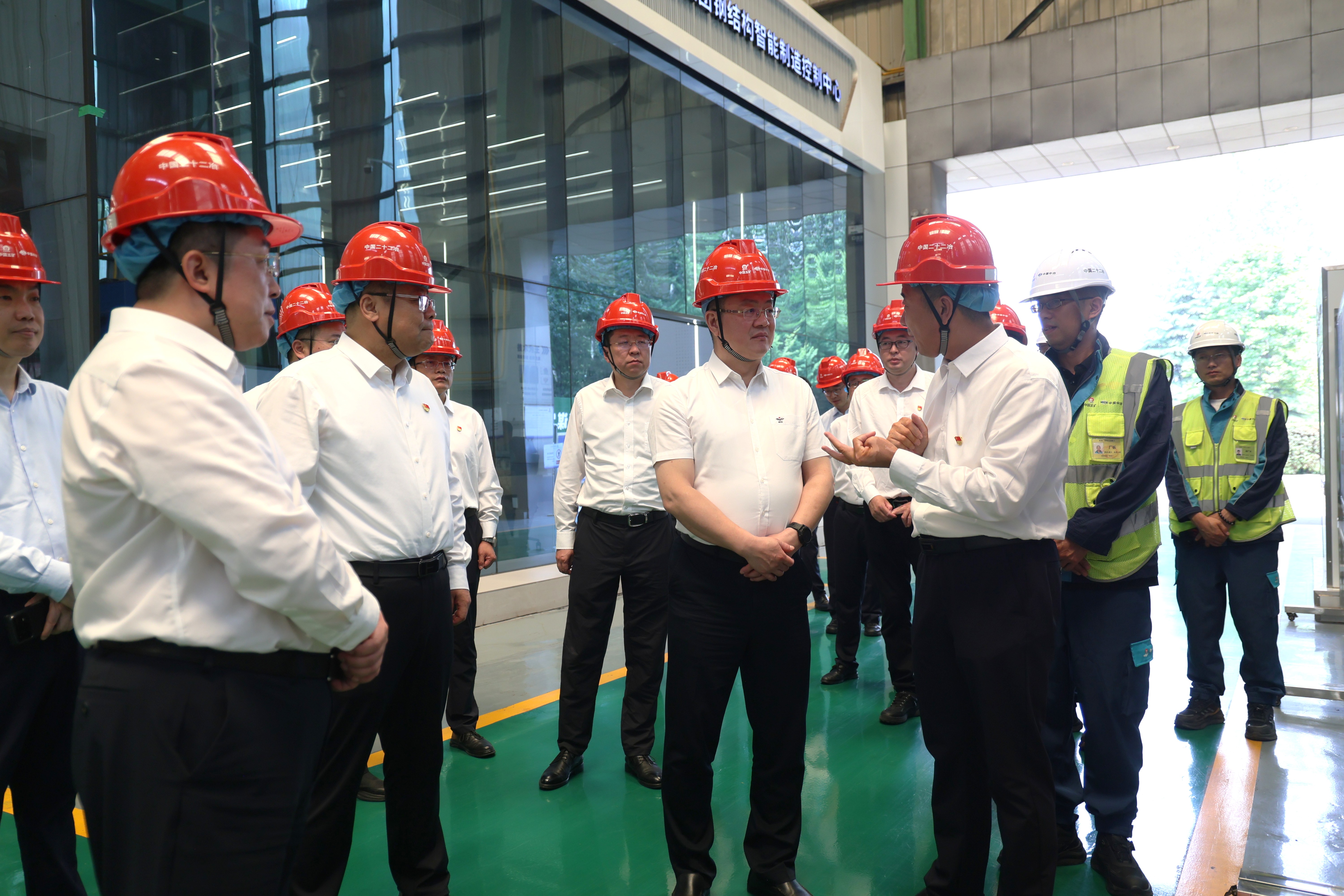 参观国家钢结构制作工程技术中试基地 (1).JPG